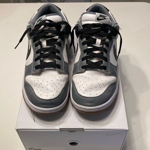 Used Mens Nike Dunk size 12